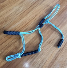 Load image into Gallery viewer, Knotless Rope Halter